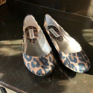 Leopard flats